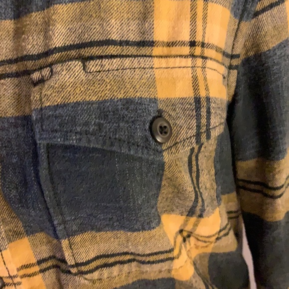 GAP | striped button down - Picture 3 of 3